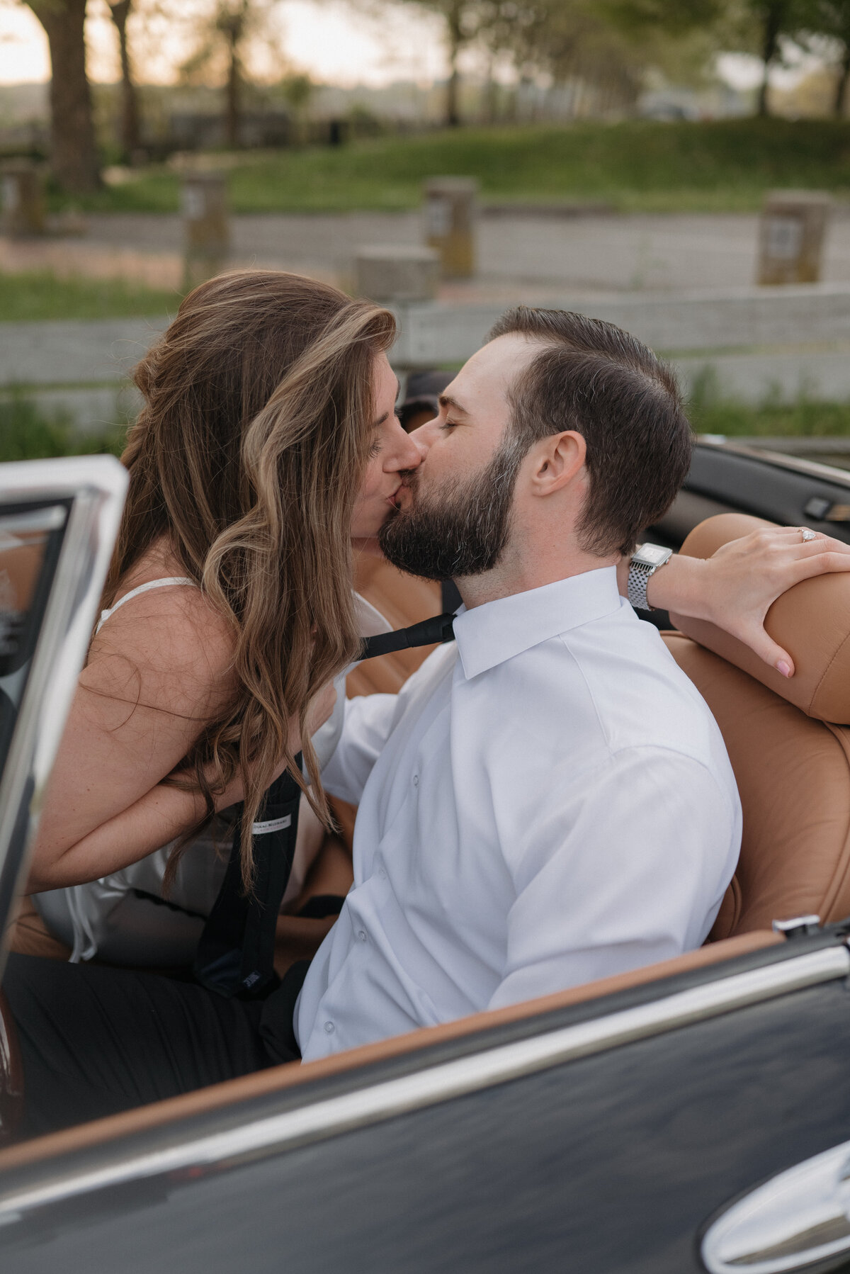 Lauren-Carly-Photo--NJ-PA-Destination-Wedding-Photographer--Anti-Bride-Vintage-Car-Engagement-Session--07616