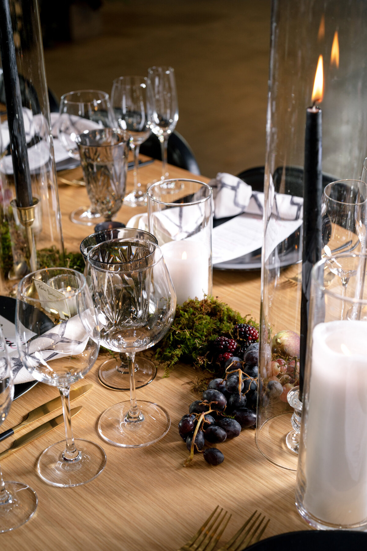 Berlez-Aspen-Avenue-Chicago-Wedding-Photographer- Clementine-Events-Thistle-&-Plume-Shannon-O’Brien-Makeup-Daniela-Kosta-Beauty-Sarabande-The-Robey-Vogue-Magazine-Editorial-Edgy-109