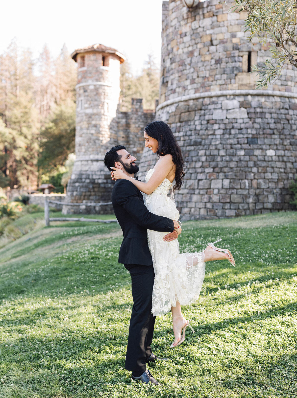 Castello-di-Amorosa-ashleycarlascio-photography-napa-photographer-engagement-calistoga-0008