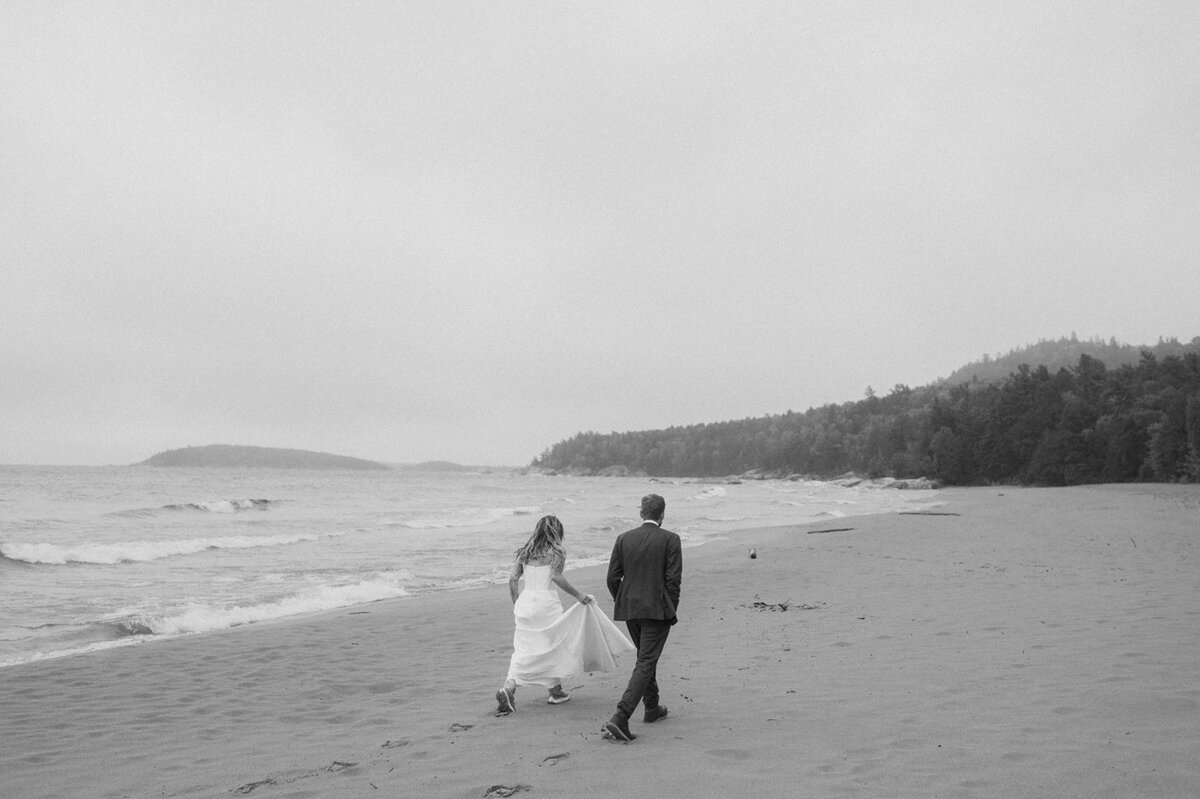 michigan hawaii elopement photographer