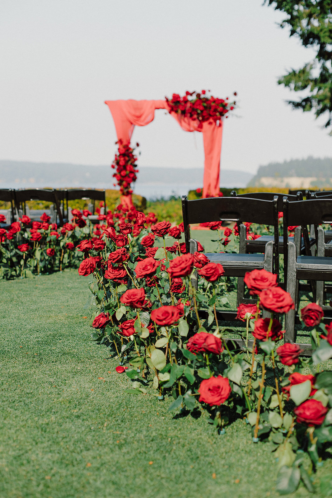 Red-Rose-Wedding-FLORA-NOVA-DESIGN-SEATTLE-00003