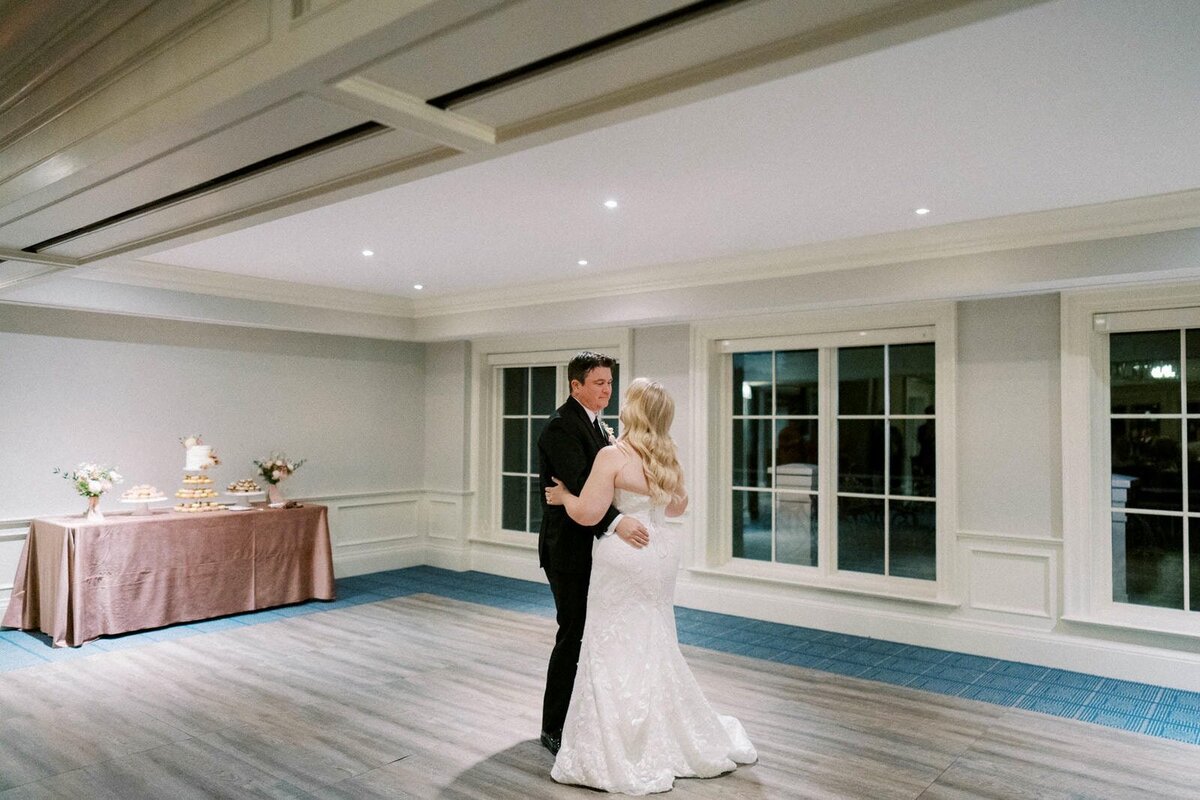 W5-Wedding-in-Oakville-Golf-Club-Shane-and-Katy-2023-10-14-2500px-1221