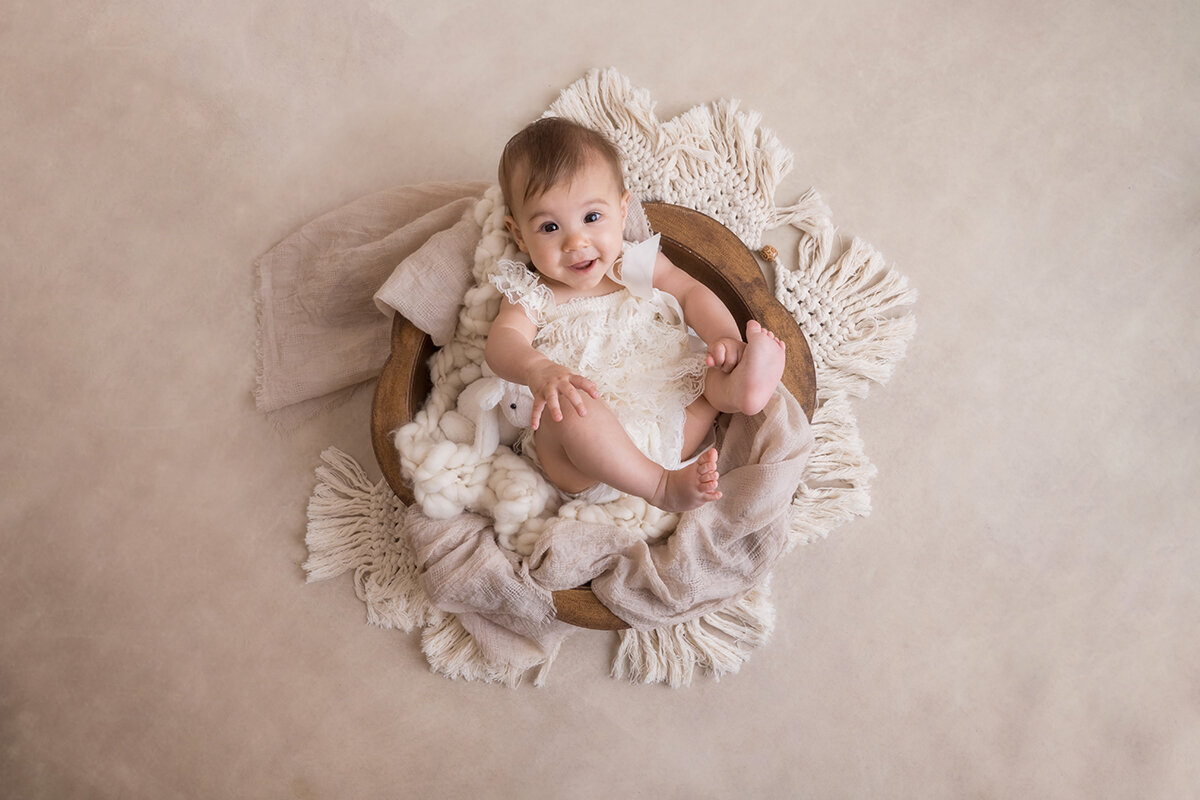 Cali 6 month old milestone photos-1026