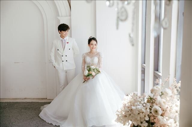 pexels-jin-wedding-5729133