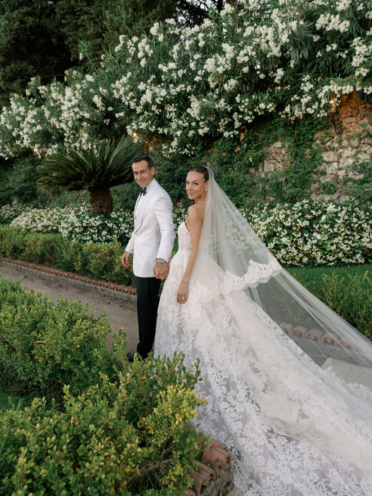 Luxury Wedding In Ravello by Destination Wedding Photographer Liz Andolina36