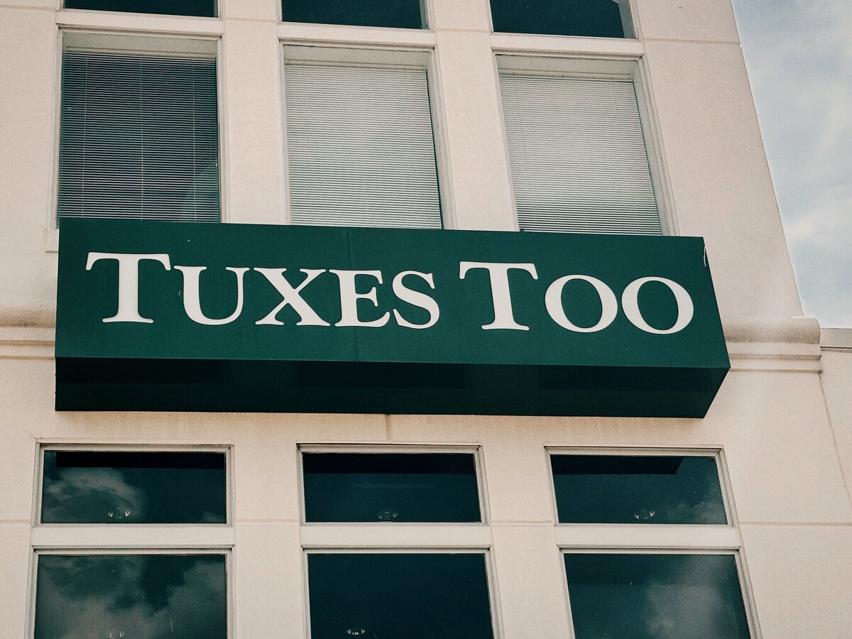 banner hall-jackson-mississippi-tuxedo shop