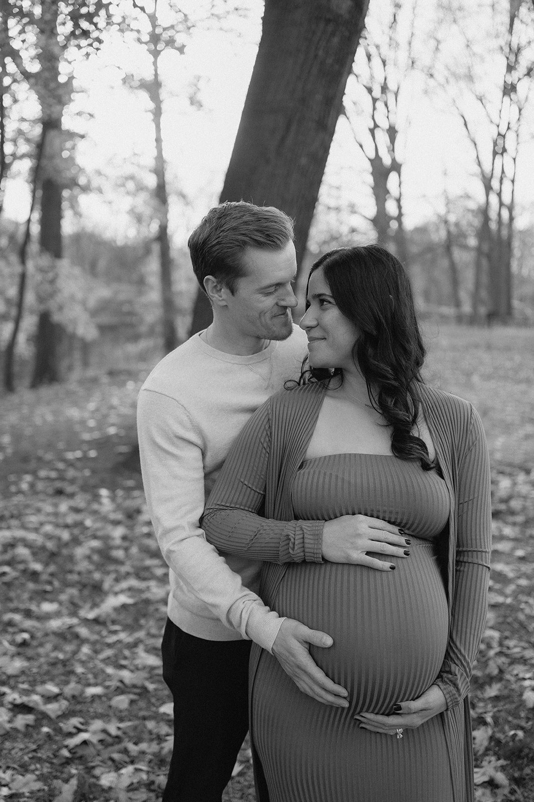 Jenna+RyanMaternityClevelandOhioGinaMariePrestiPhotography.jpg-24