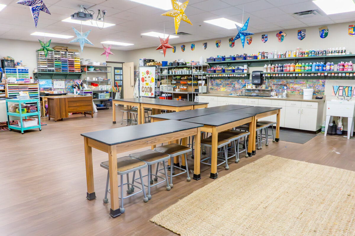 Veritas School Web Size-04