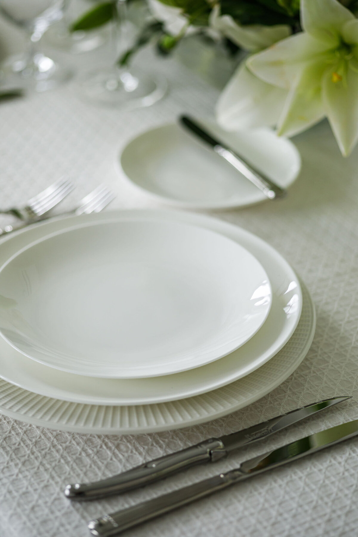 Portland, Oregon event rentals, specializing in tabletop glassware, dishware, and flatware - 9