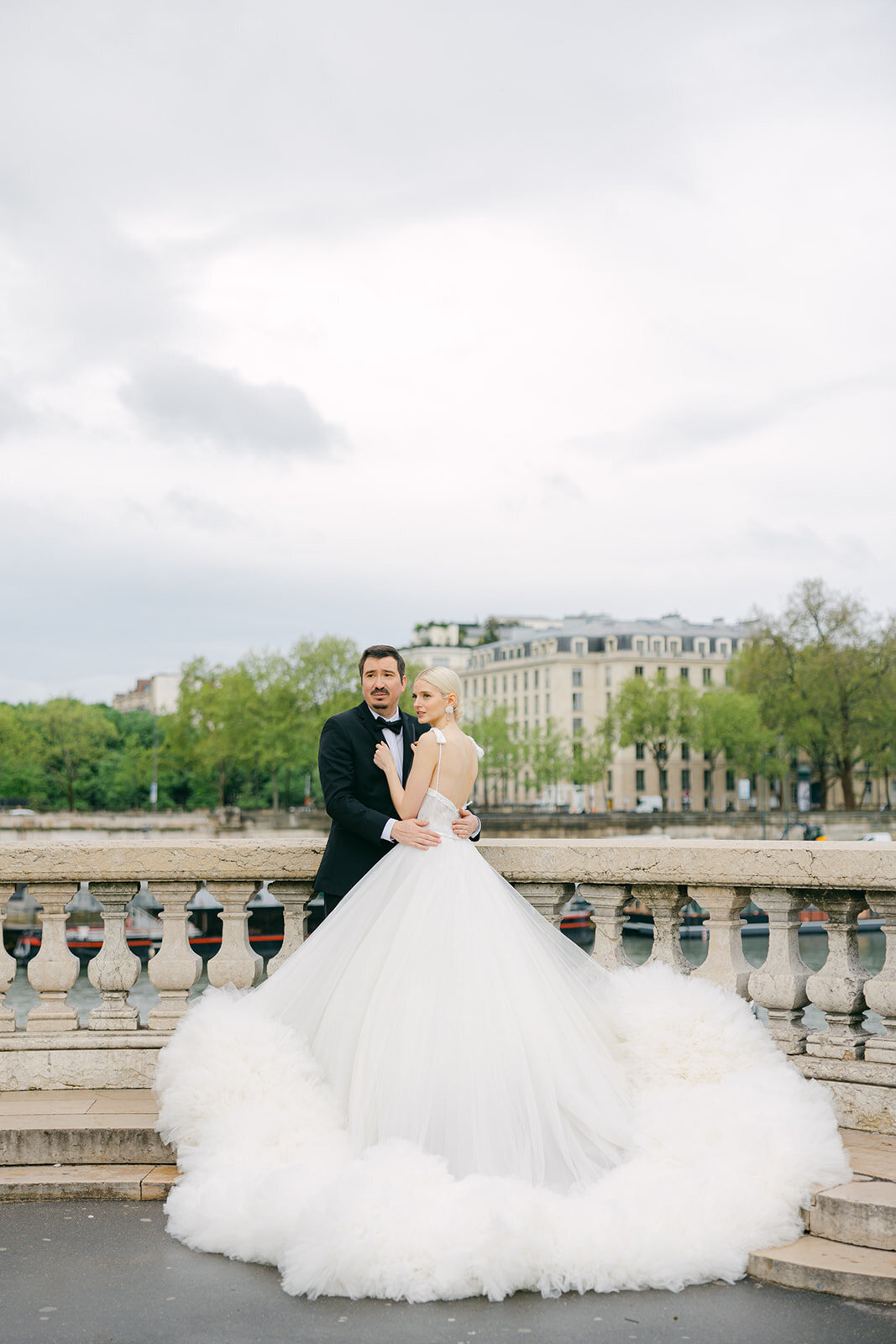Dylan-Pariety-Couture-Paris-Engagement-Pre-Wedding-Larisa-Shorina-Destination-Photography-110