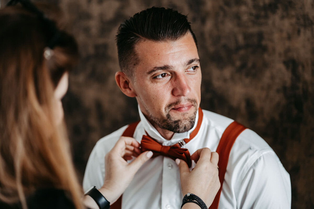 Svatebni_fotograf_Praha_Dvur_Certousy_fotografka_Karolina_Ticha72
