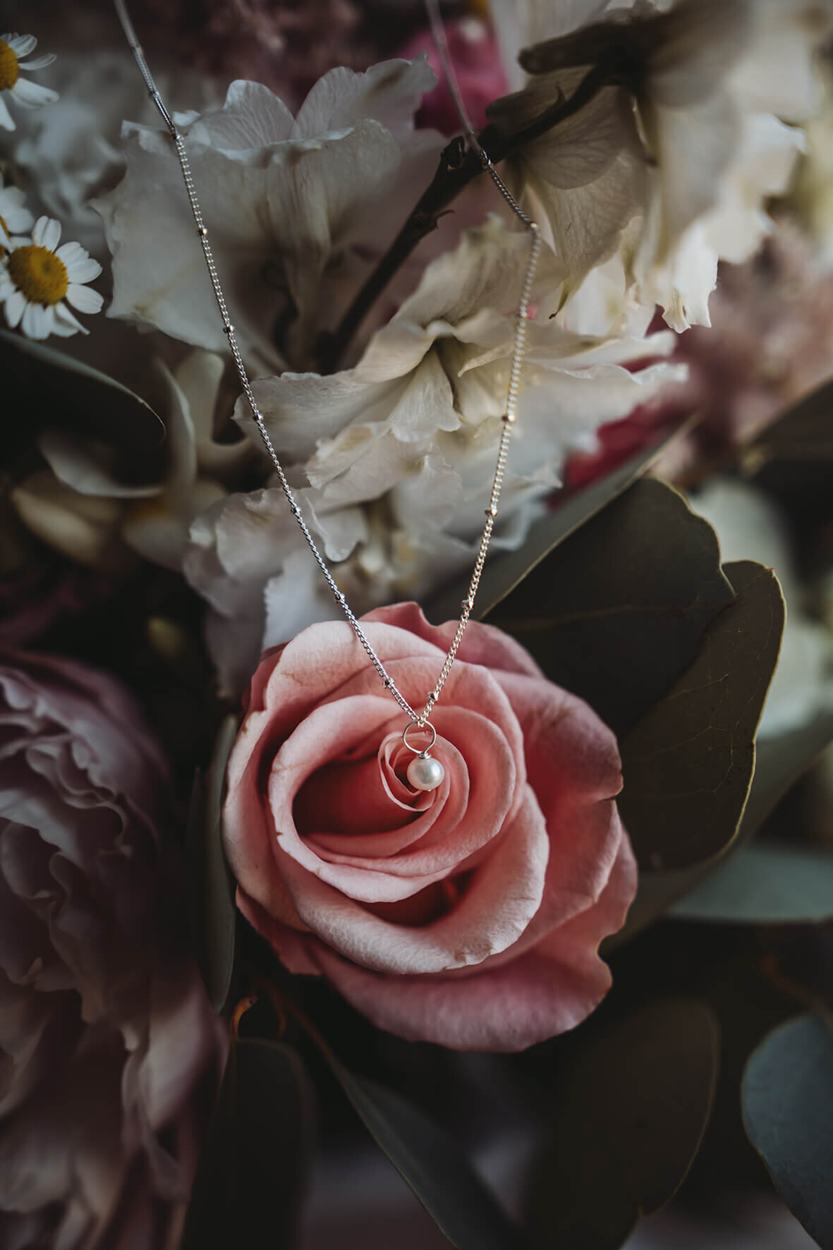 necklace-wedding-blooms-bridal-bouquet