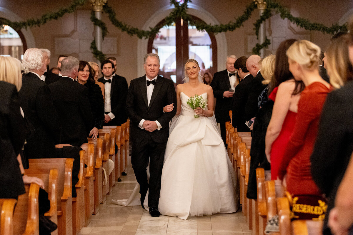 chicago-luxury-winter-wedding-at-old-st-pats-77