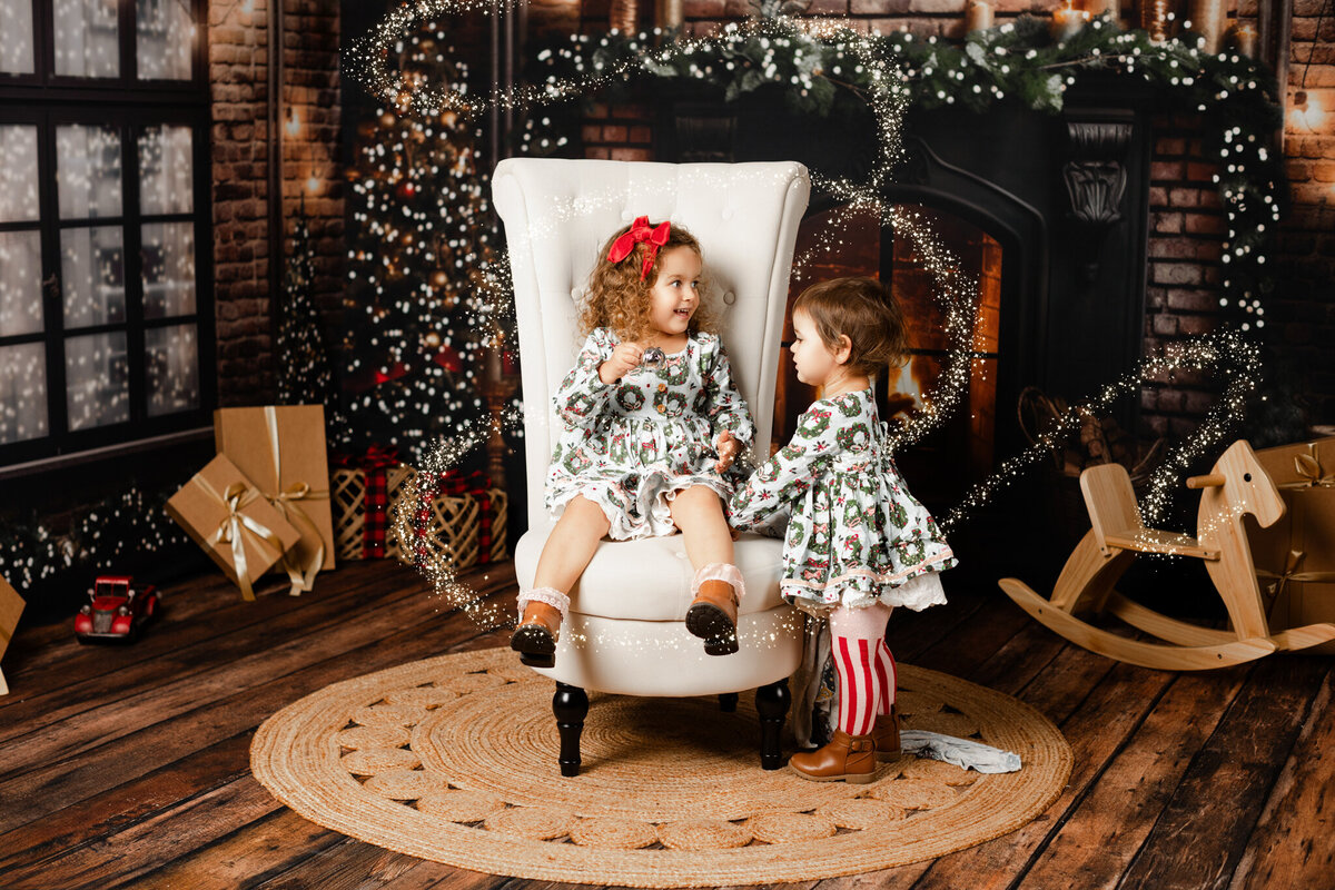Best NWA holiday photographer, holiday portraits near me, Northwest Arkansas holiday photography, NW Arkansas holiday photos, NWA santa photos