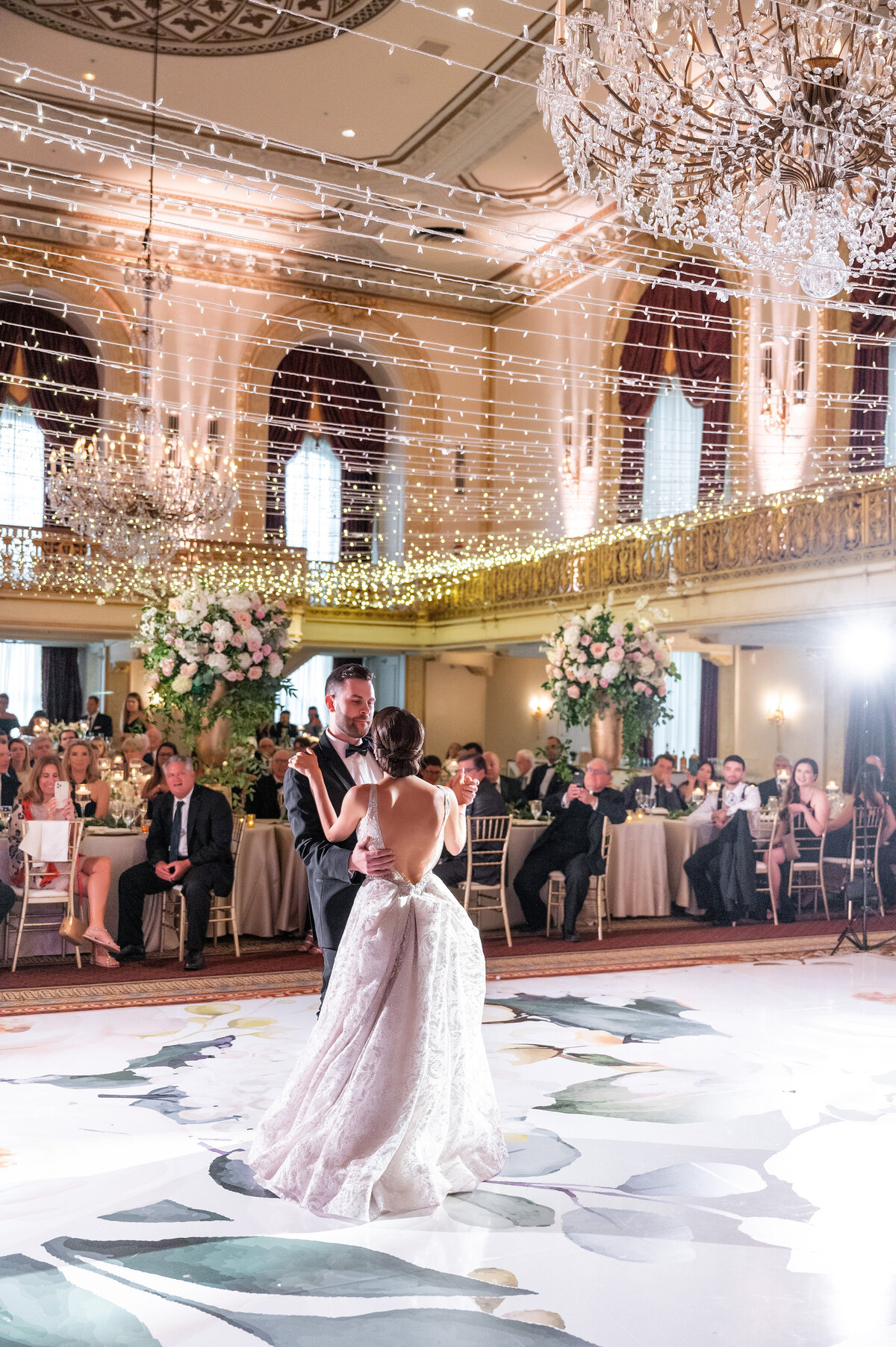 wedding dancing at omni william penn design by shayla hawkins events