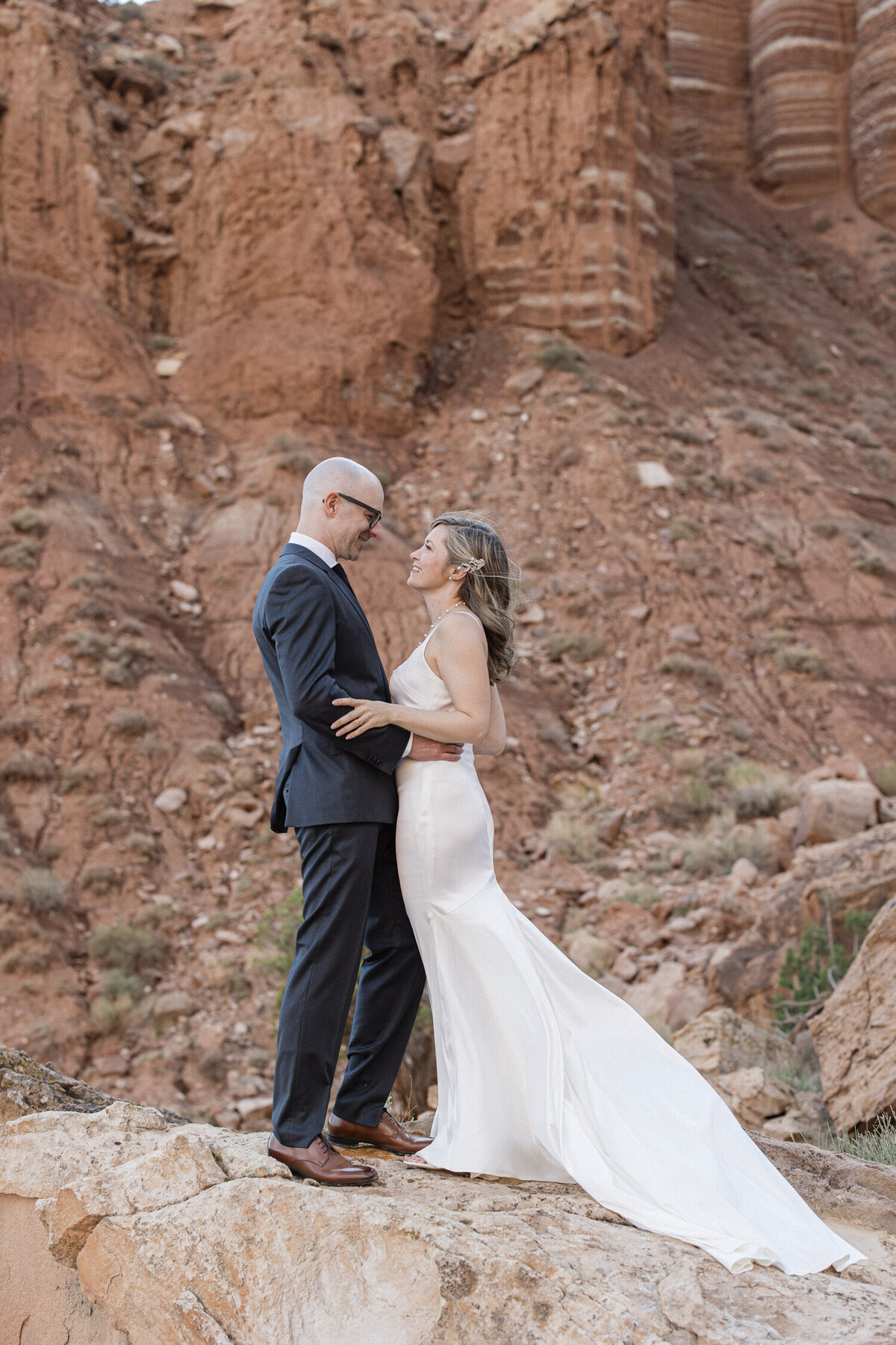 capitol-reef-national-park-elopement-photo-4798