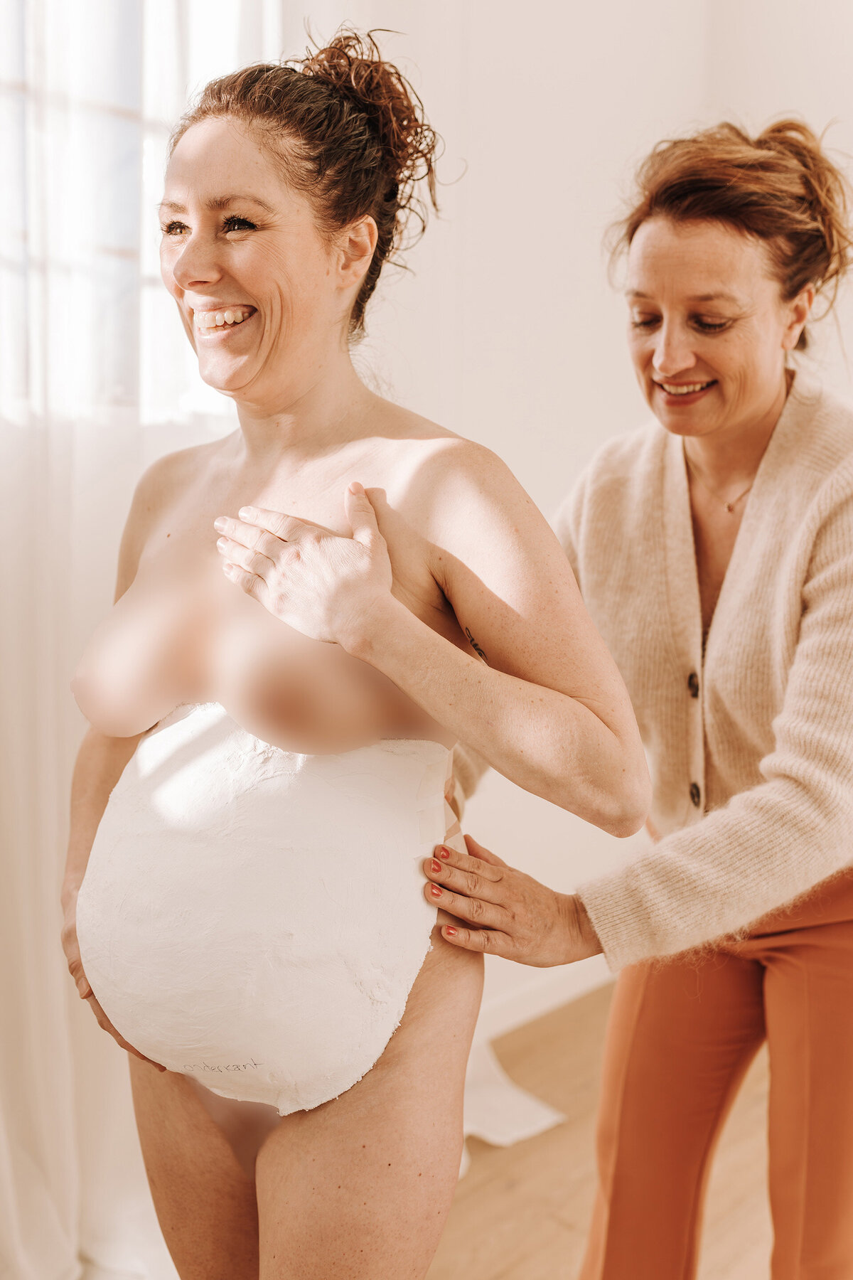BellySisters-Werkwijze-Gipsbuik-IMG_2364