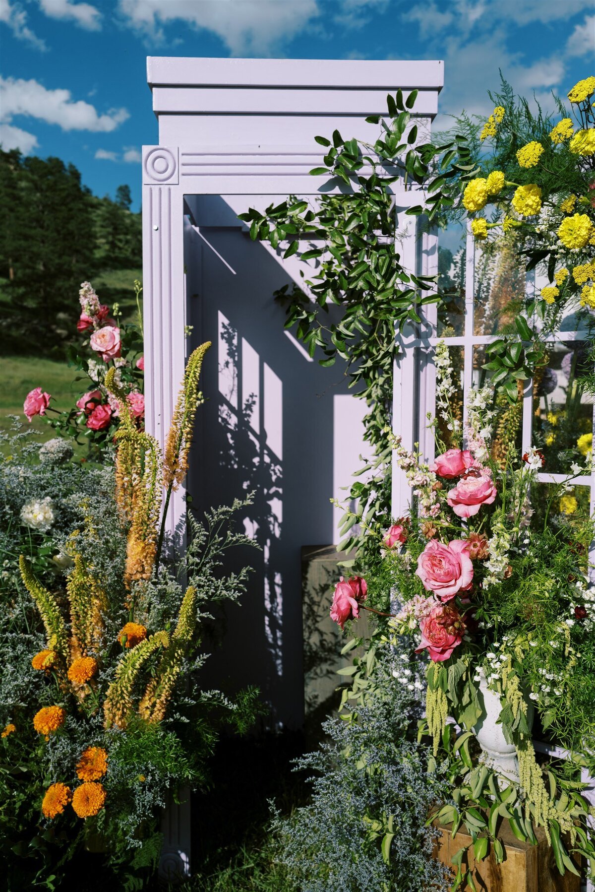 Colorado-wedding-planner-ranch-wedding-decor.telephone-guest-book-booth