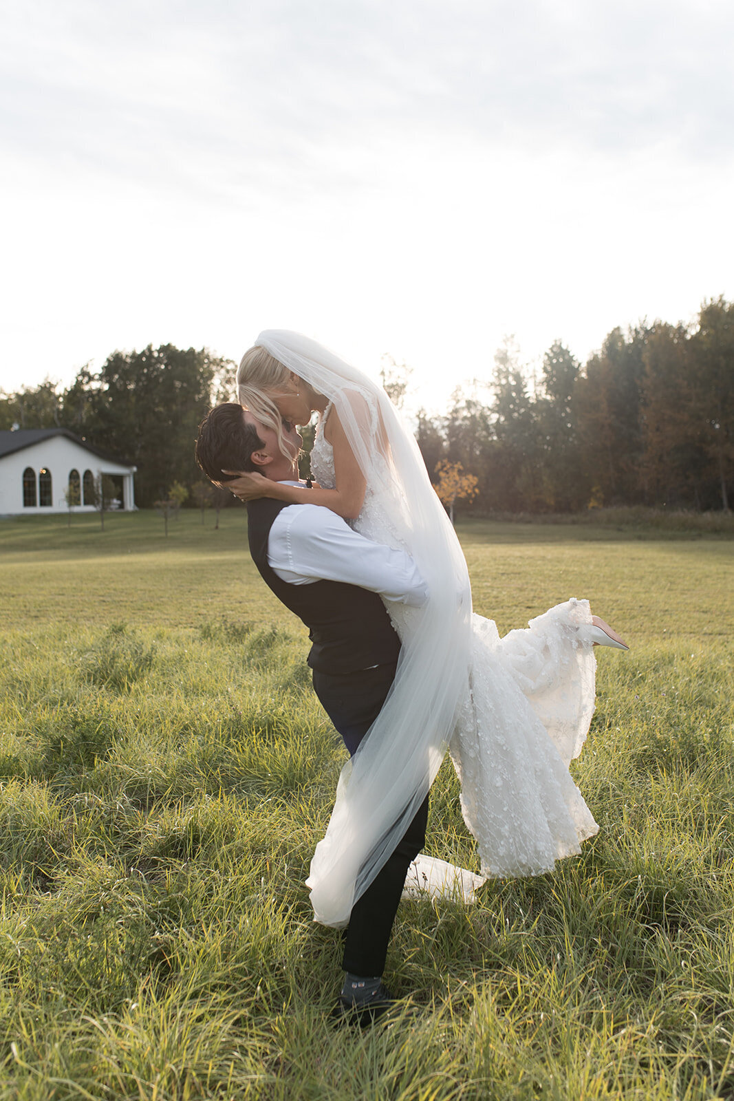 Nikki Collette Photography-Teagan and Dylan Wedding-US-262
