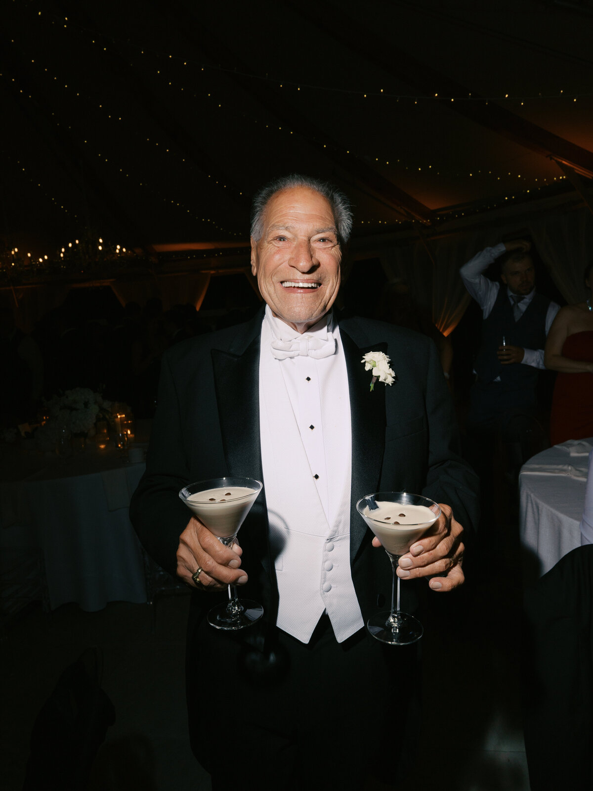 timeless-luxury-wedding-at-castle-hill-inn