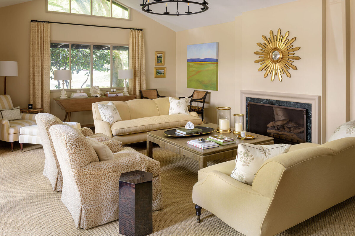 2.5-living-room-neutral-gilt-toirtoise