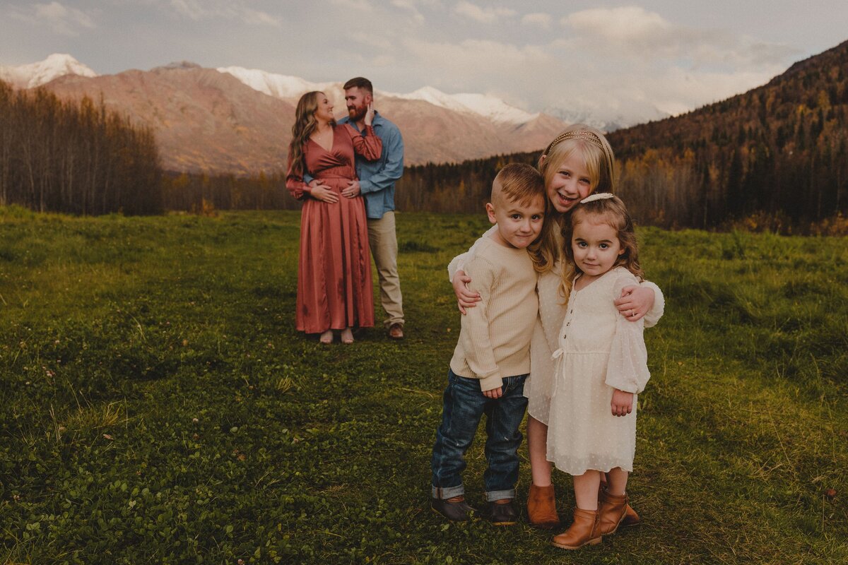 9L0A0125Alaska_EagleRiver_FamilySession