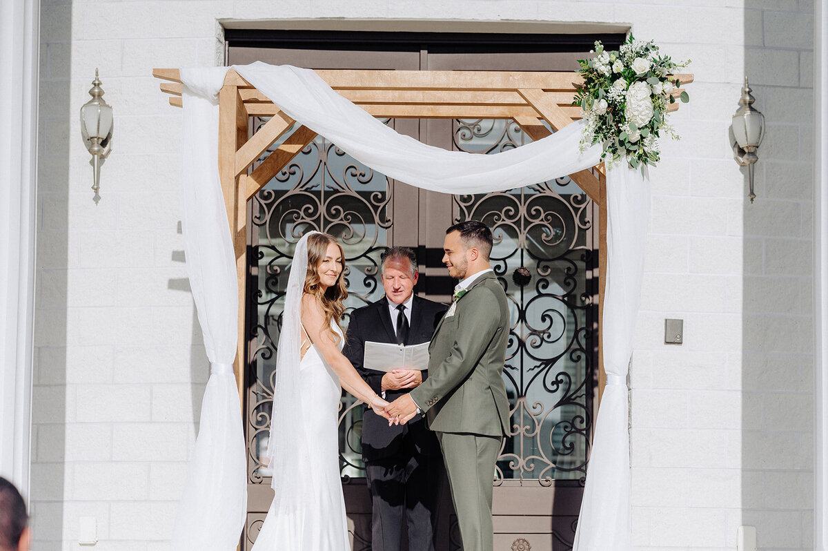 arron-mcneile-photo-whitehurst-gallery-florida-elopement-chantilly-chic-celebrations-3