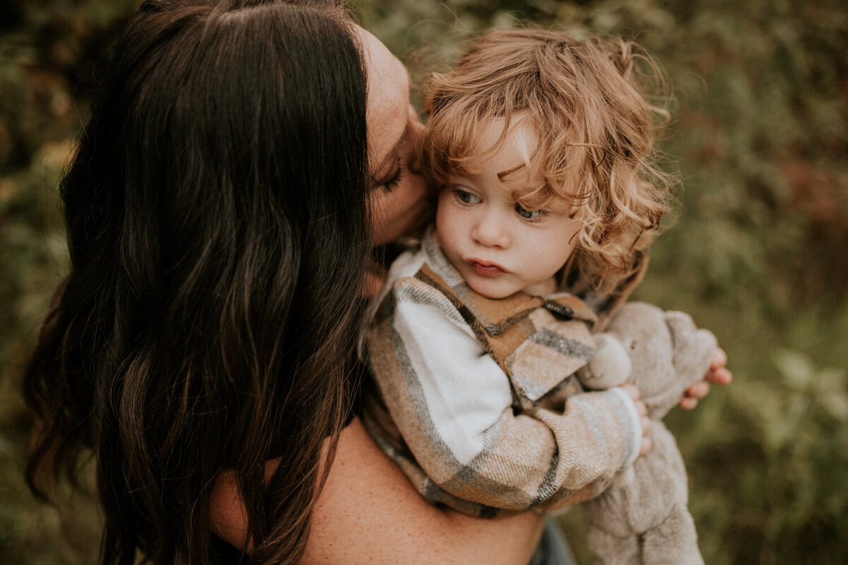 red-deer-central-alberta-family-photographer-05