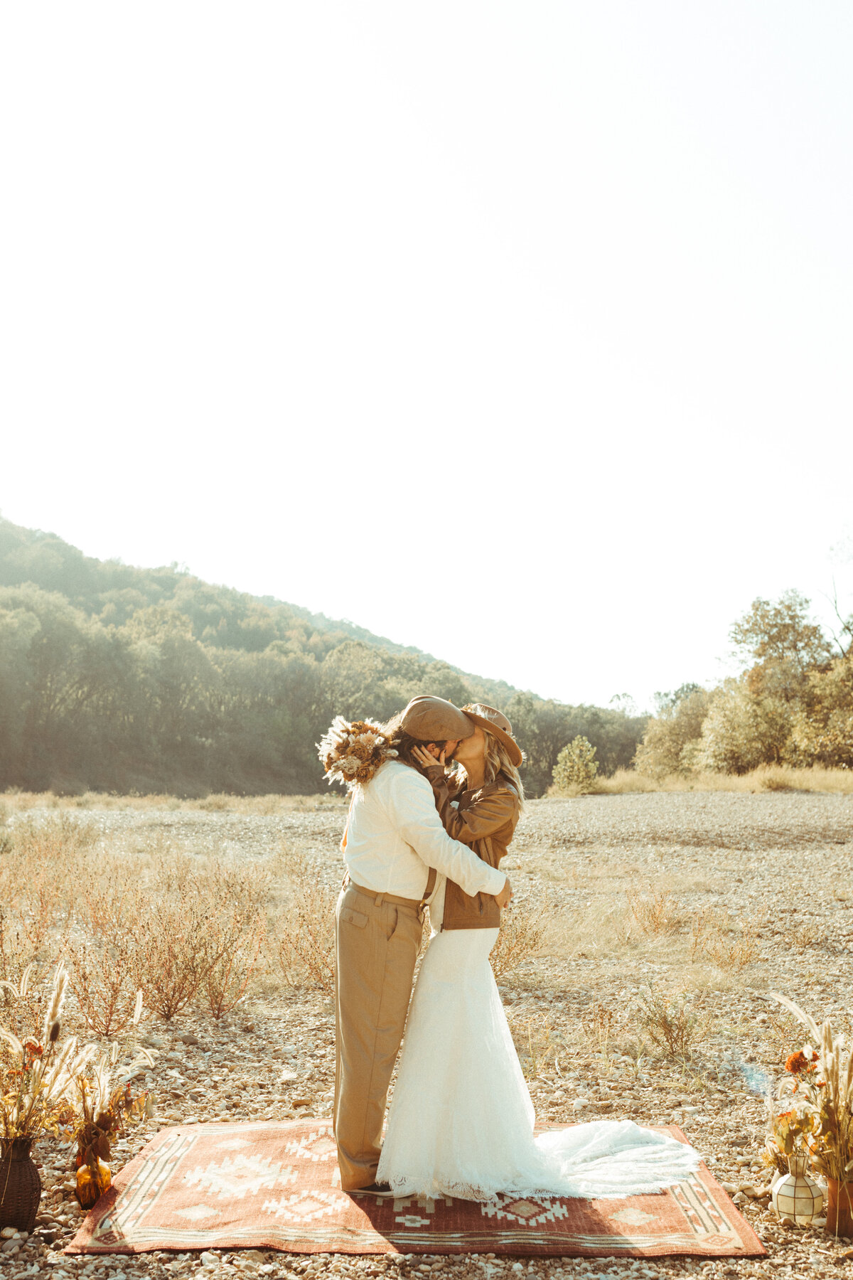 Arkansas-wedding-photographer-Buffalo-river-fall-elopement-6