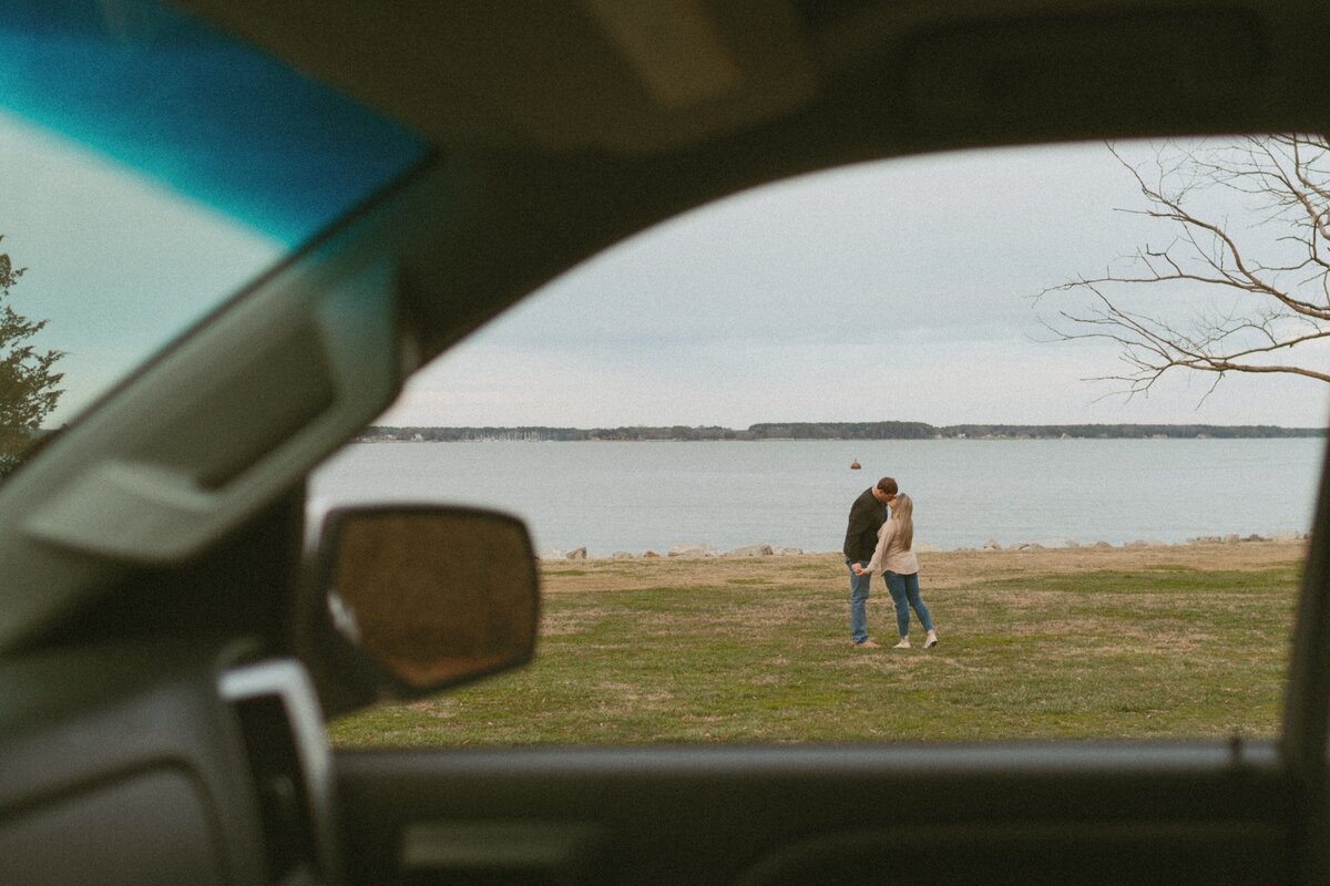 Virginia-Couples-Photographer-16_3600x2400 (2)