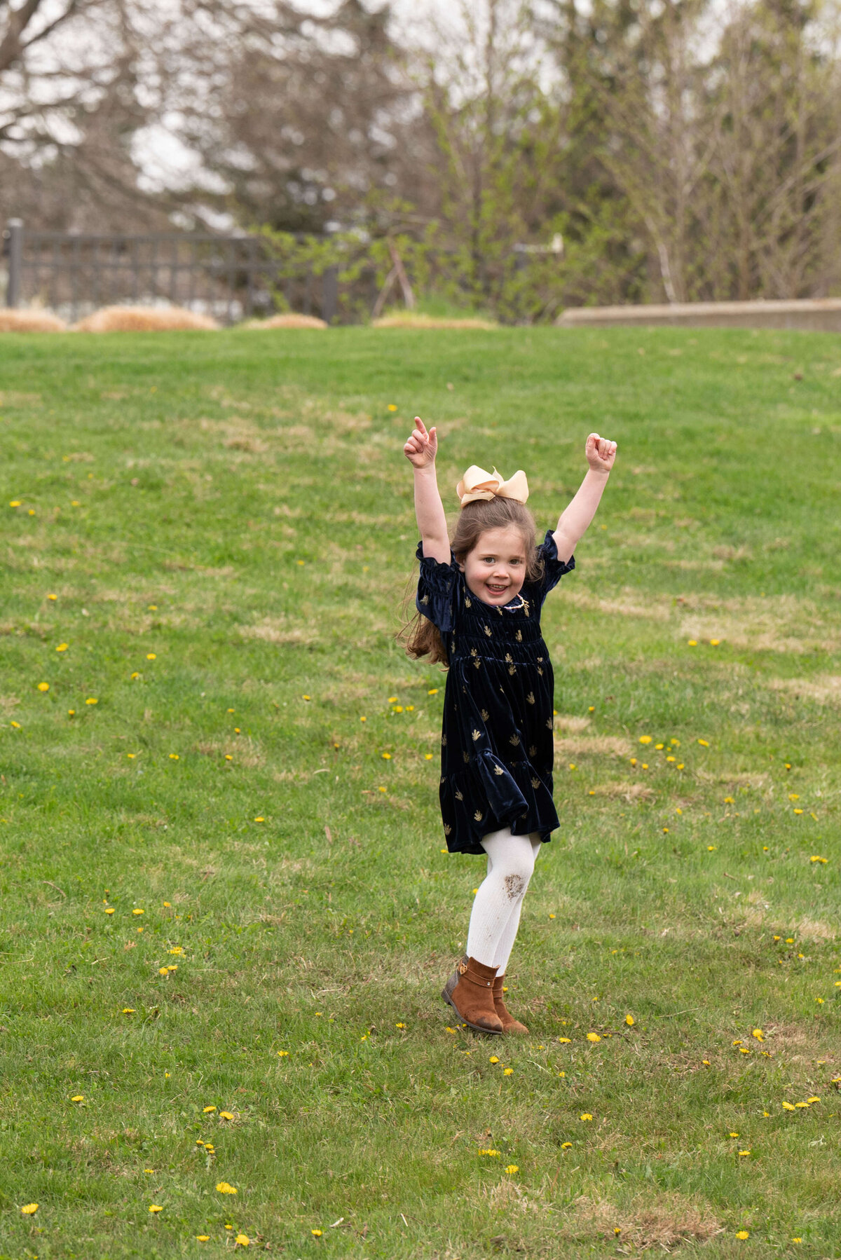 Quarton-Lake-family-Birmingham-michigan-twirl