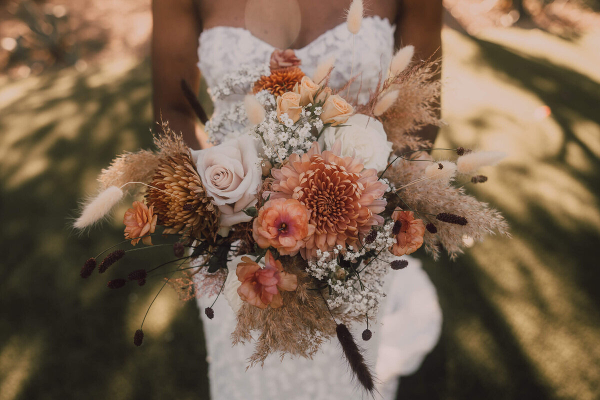 wedding in arizona bridal portraits bouquet 2