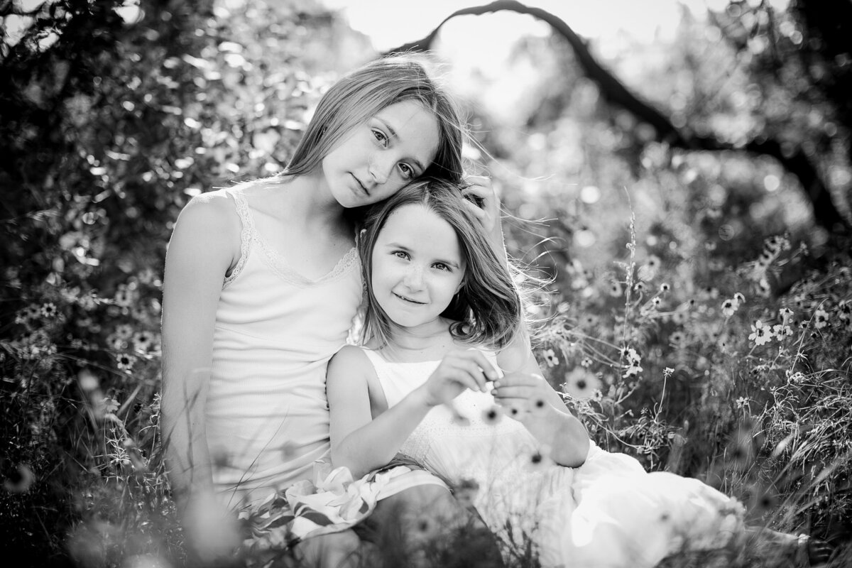 Experience the warmth and love of your family in stunning portraits