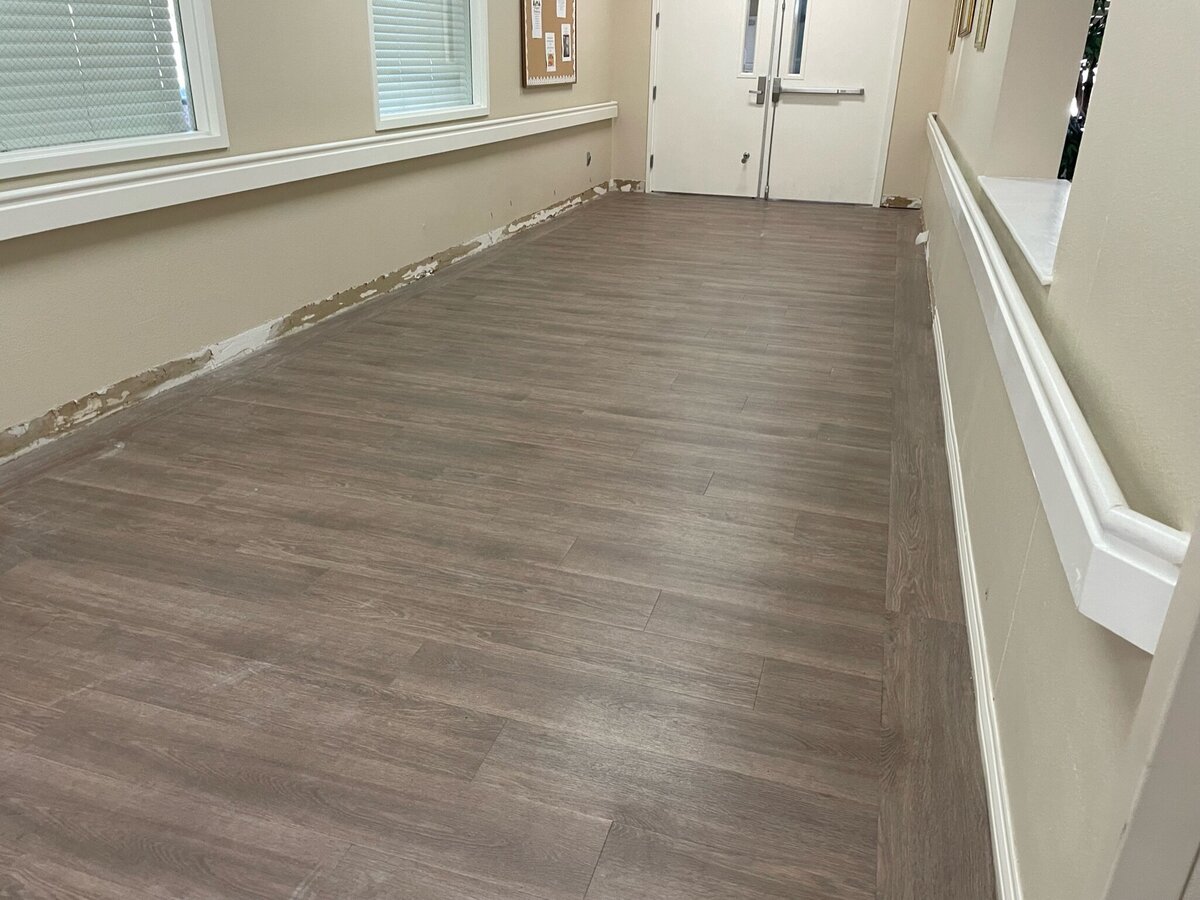 stone-oak-care-center-activity-hallway-before