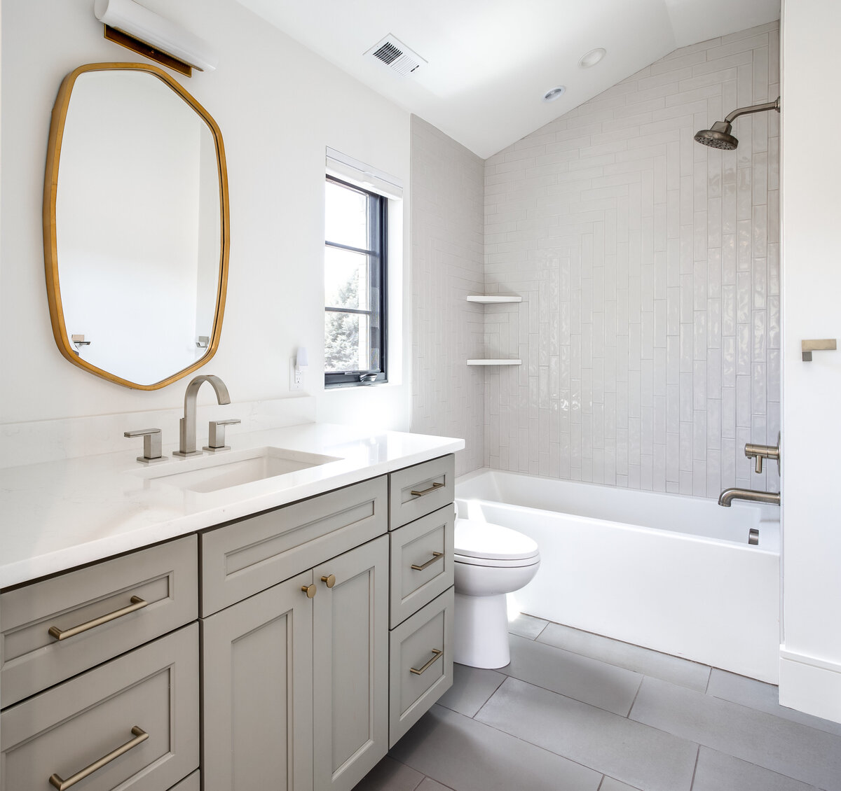 Sec. bed-bath-2