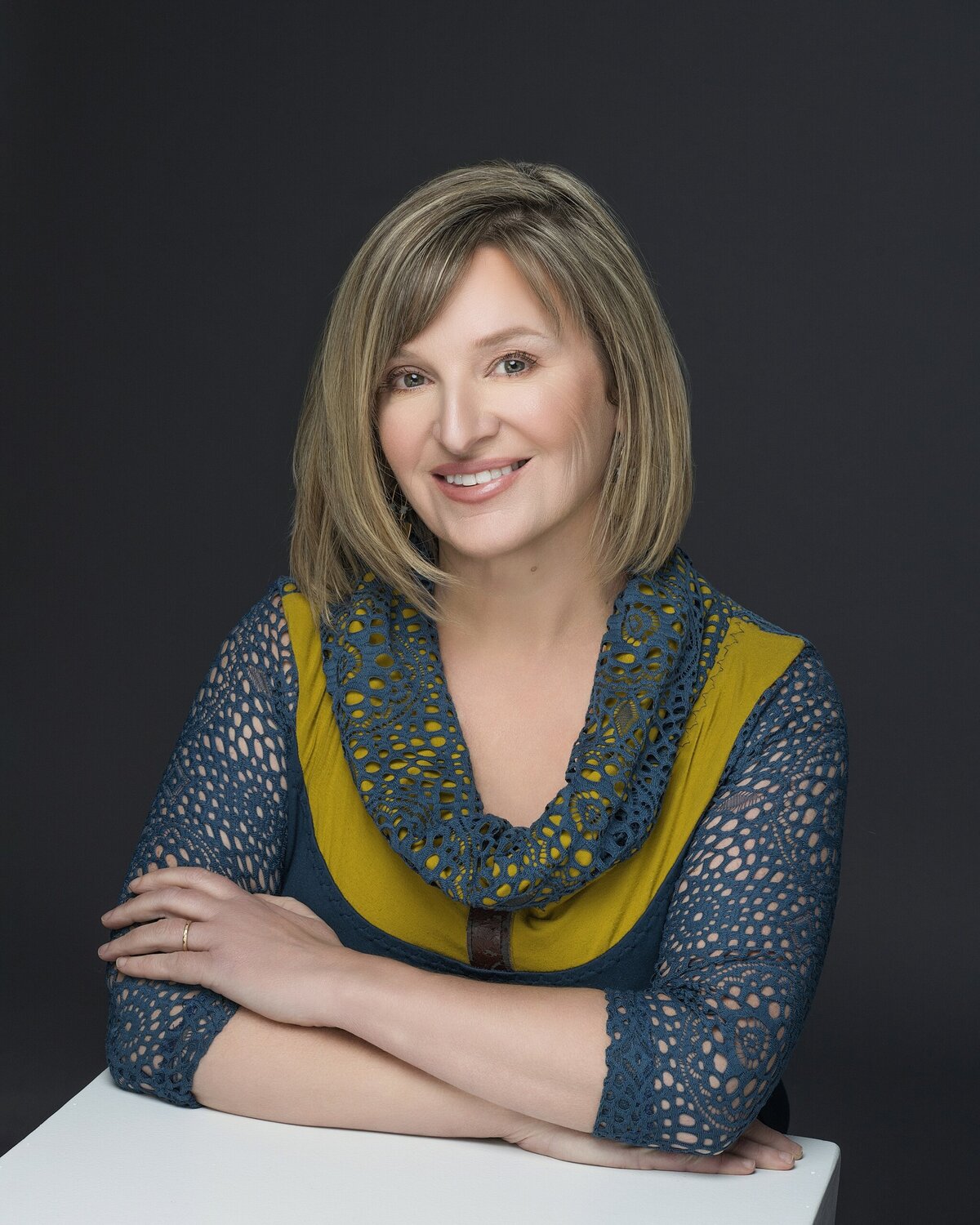 oksana_foldager_anchorage_headshot_photographer_1391