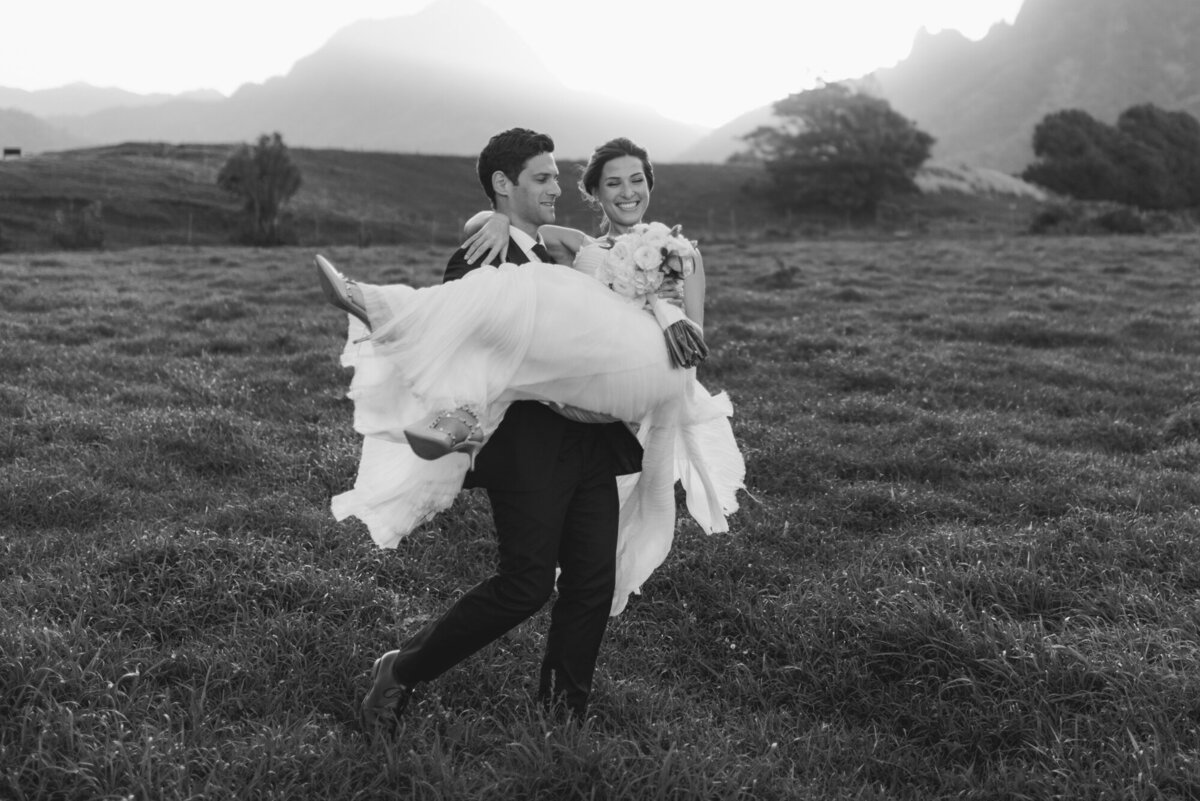 Celebrity_Hawaii_wedding_photographer_1-4A