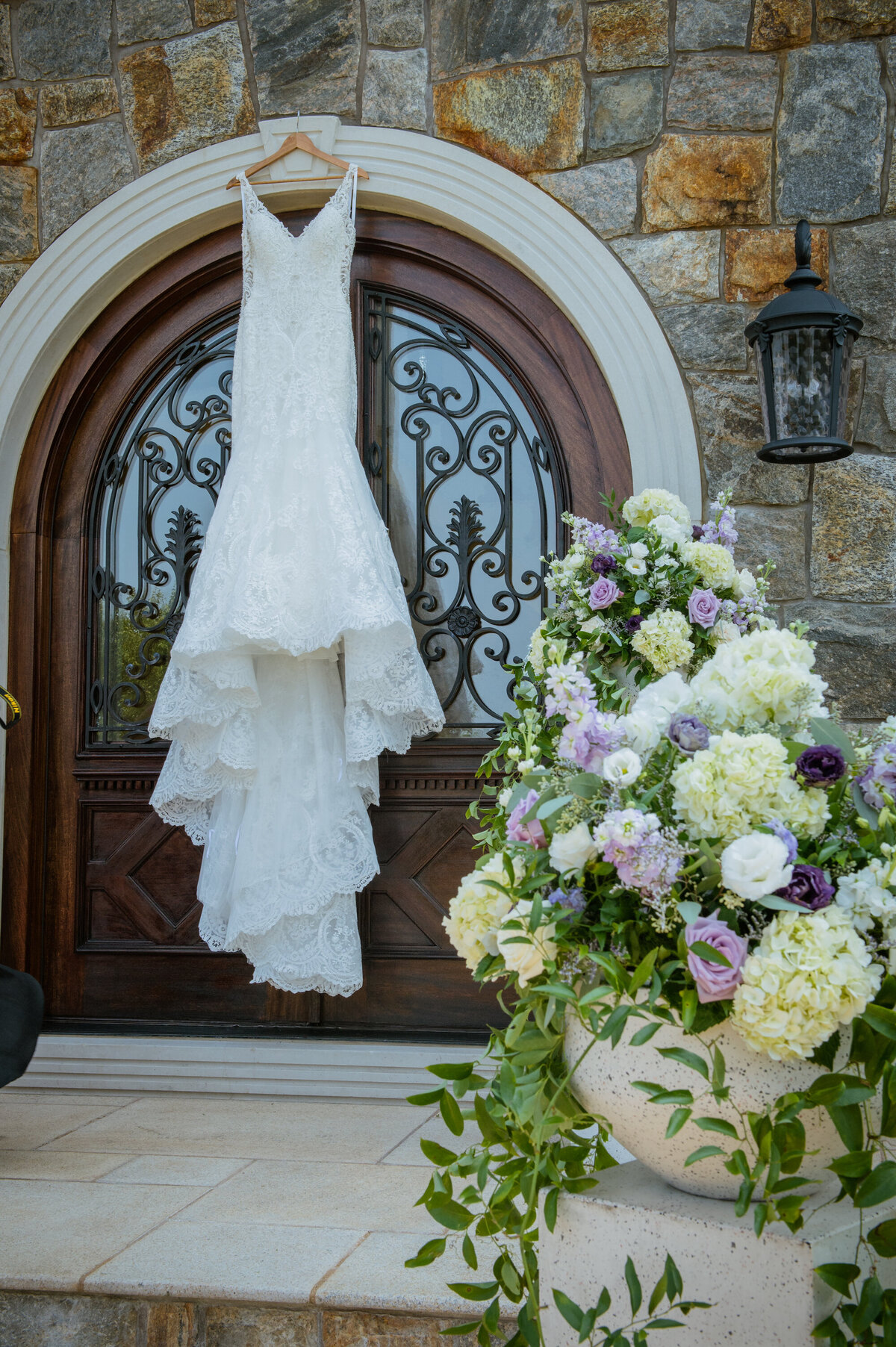 aria-banquets-wedding-ct-wedding-florist-amberworks-floral-design-2