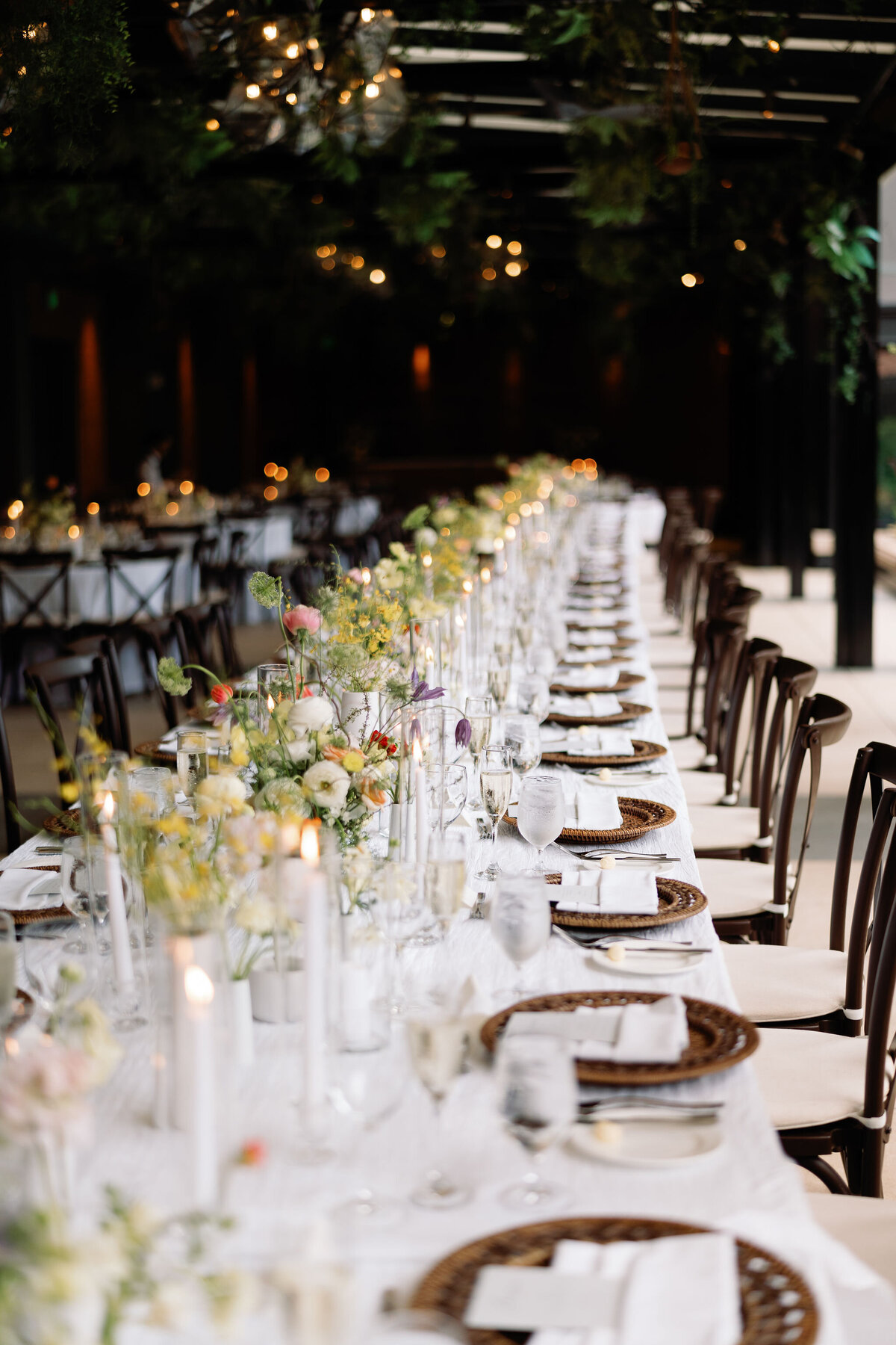 54-wedding-reception-tablescape-flowers