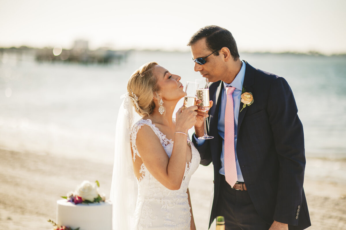 jonathan-hare-photo-isla-del-sol-elope-tampa-chantilly-chic-celebrations-3