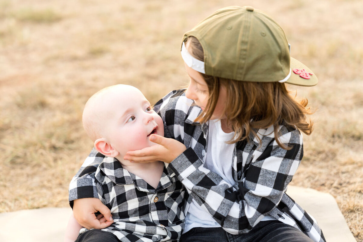 austin-family-photographer-outdoor-session (21)