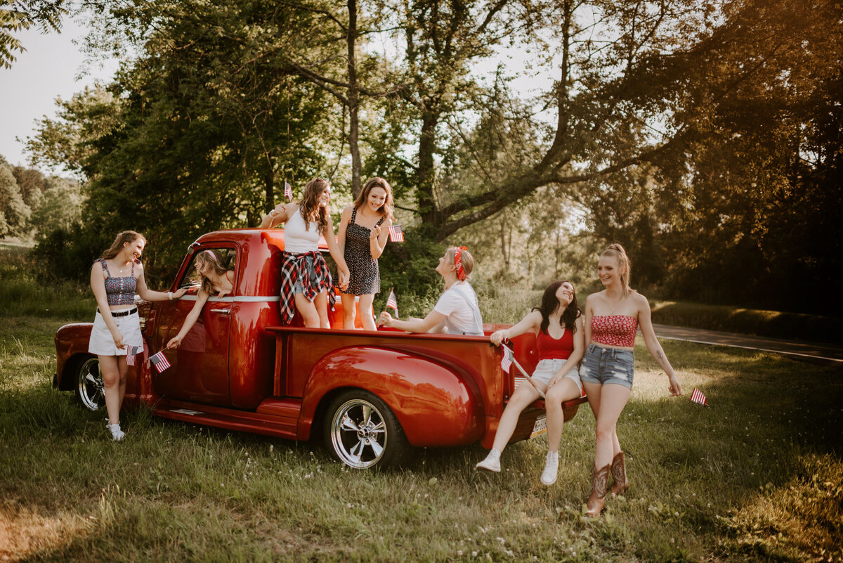 TOCAPTUREAMOMENTLLC-155