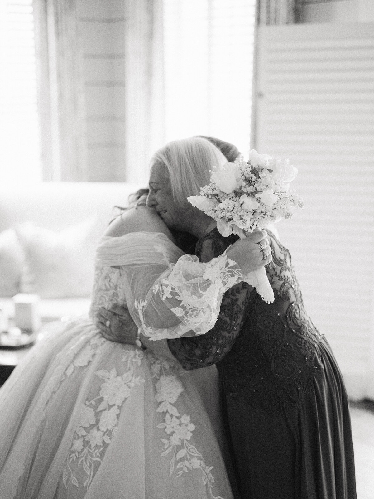 Batts-02-WeddingPrep-66
