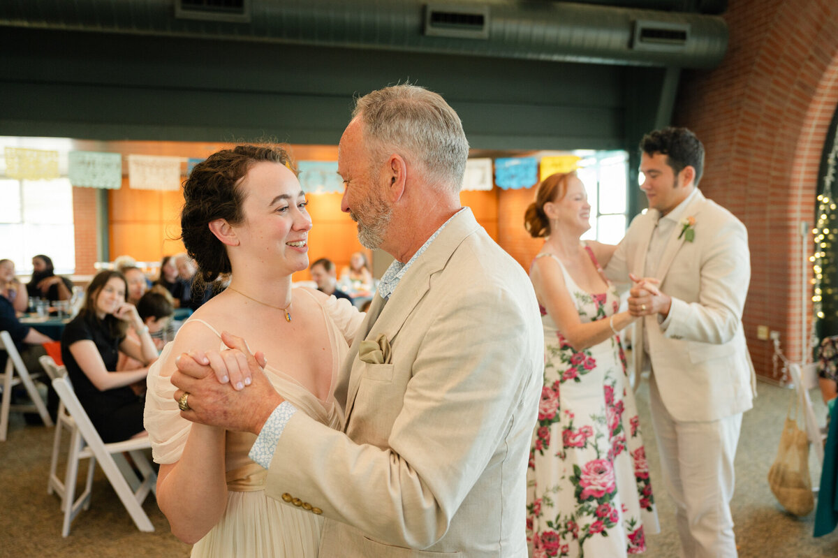 Bellingham-Cruise-Terminal-Wedding_Caylie-Mash-Photography_MK836