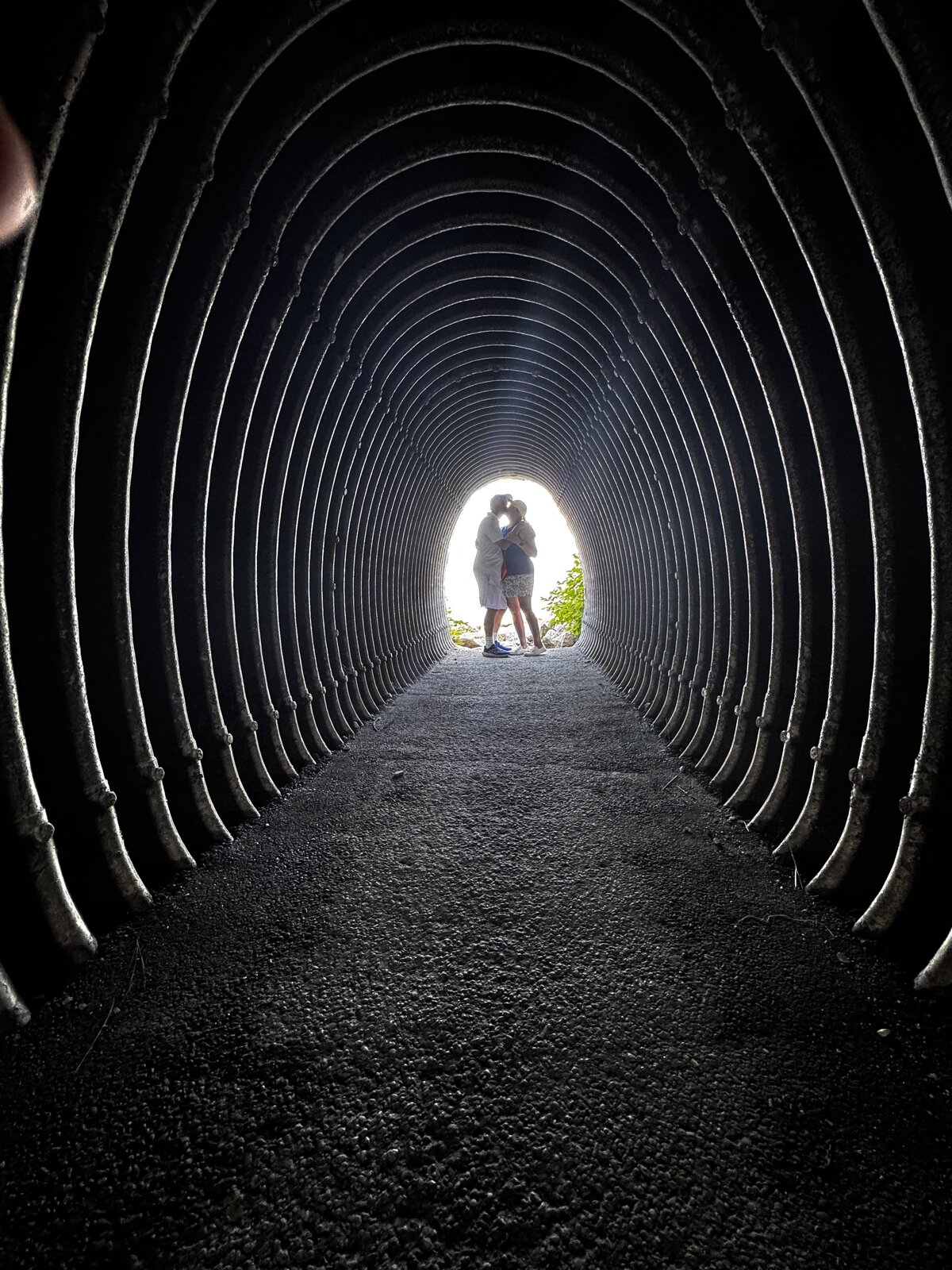 Tunnel romance