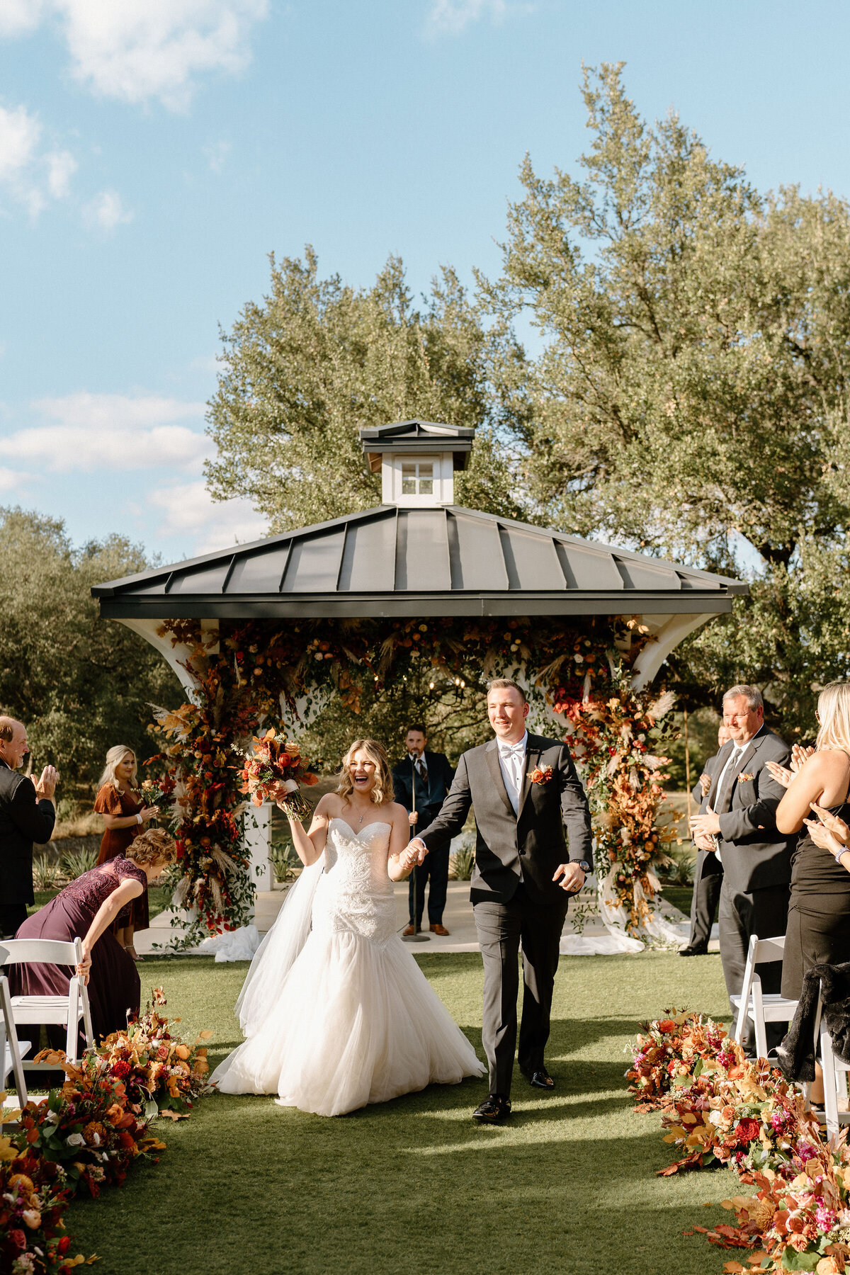 Hibbings_Wedding_Previews-75
