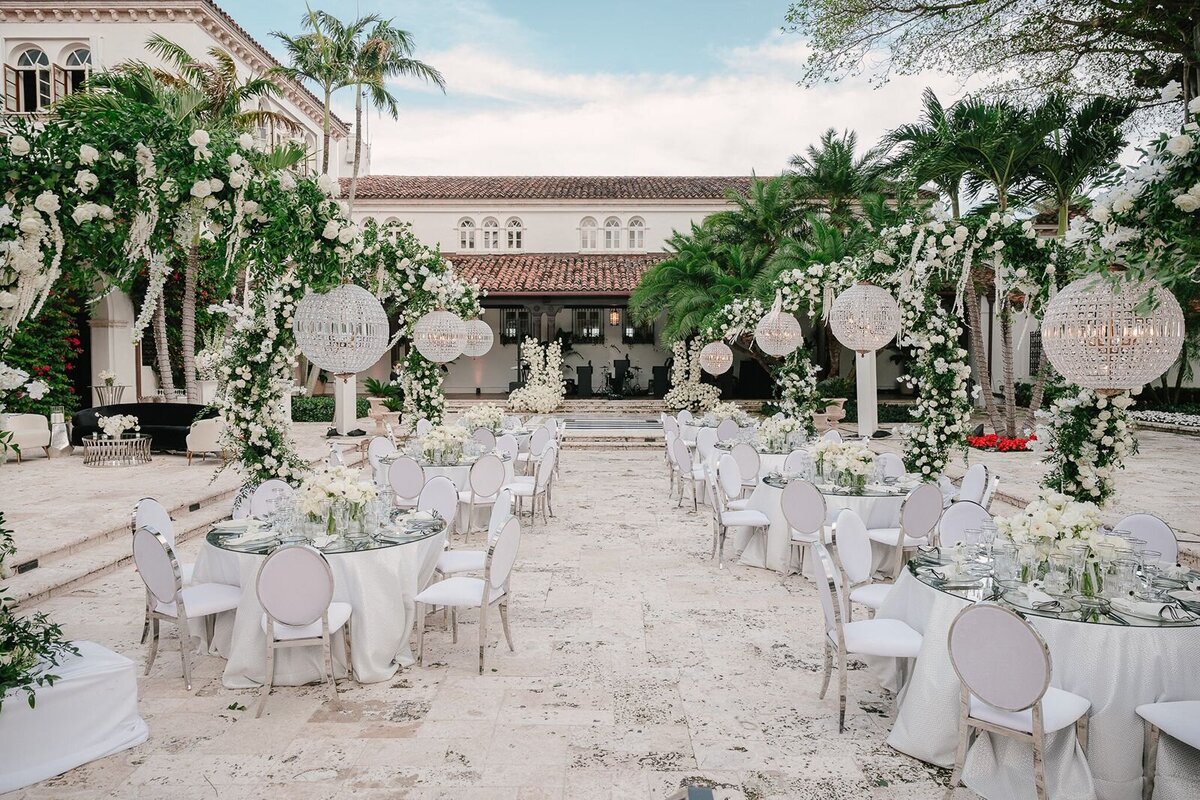Luxurious tropical destination wedding photography