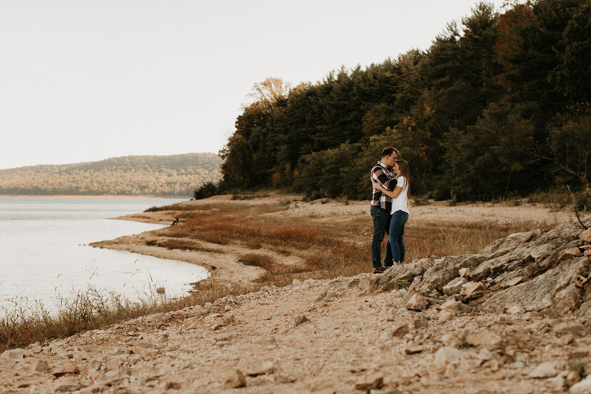 Alyssa_Bobby_Engagement_Session_9.30.20-15