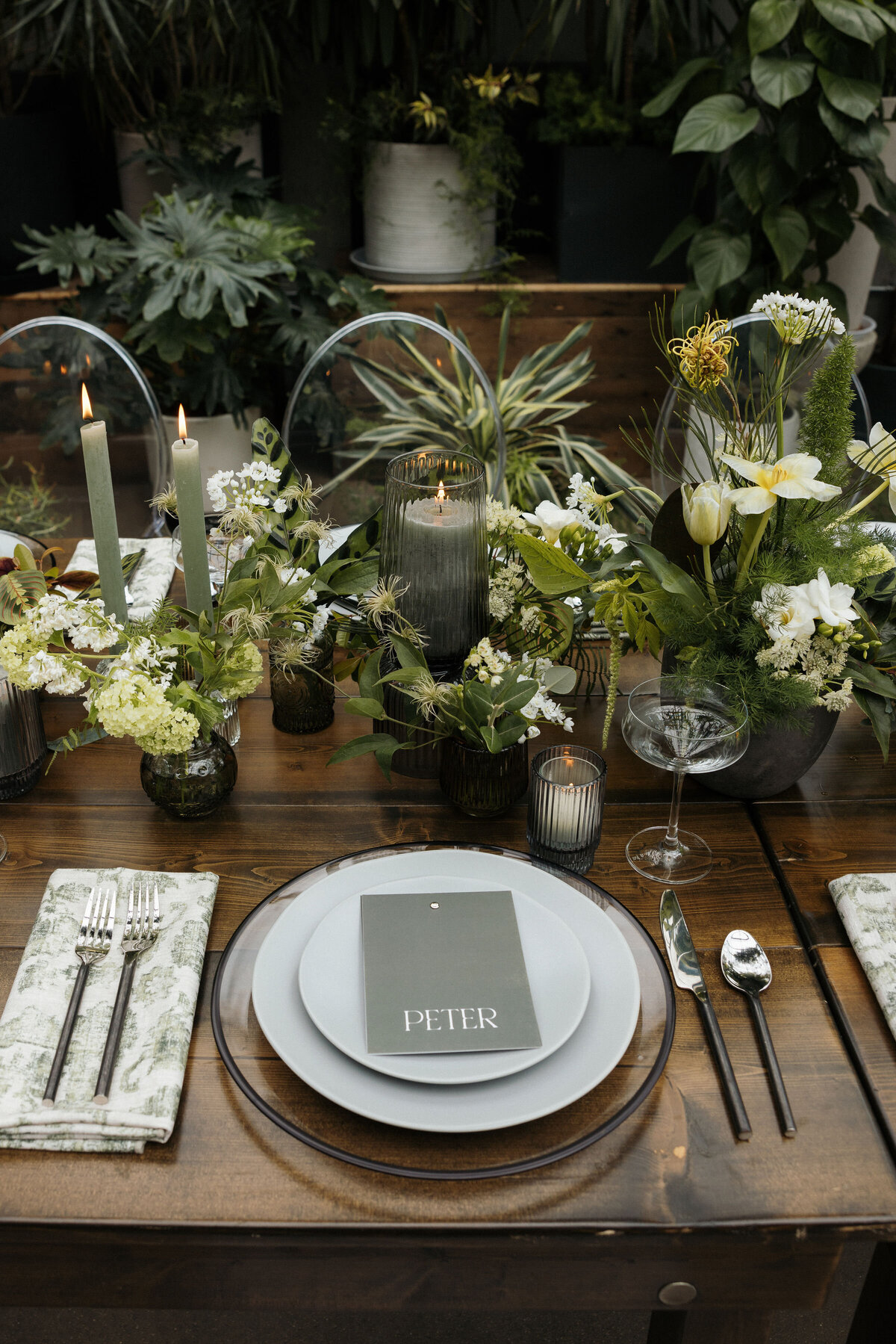 Luxury tablescape design by Q Jancola with floral by Daffodil Parker and photo by Wanderlynn Photography