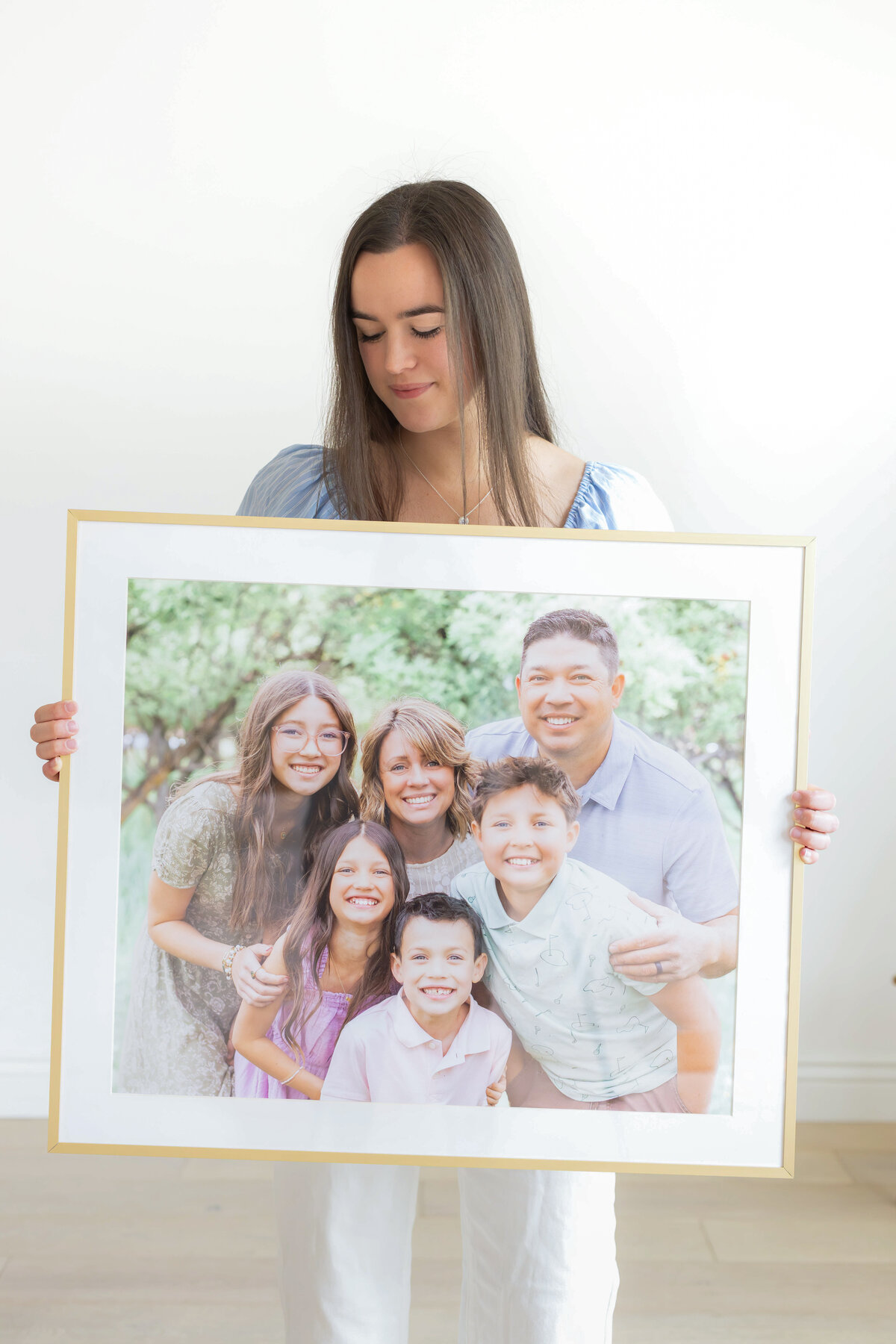 Family portraits and custom artwork by a Provo Utah photographer. 